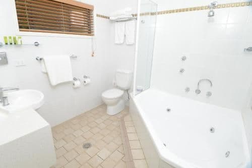 King Spa Room