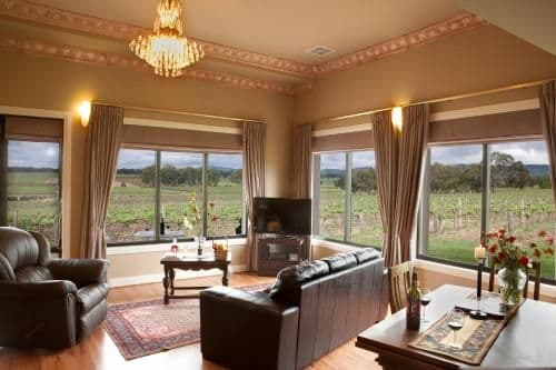Deluxe One-Bedroom Cottage