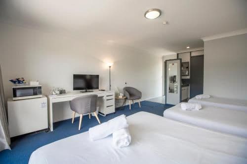 Family Room (4 Adults)
