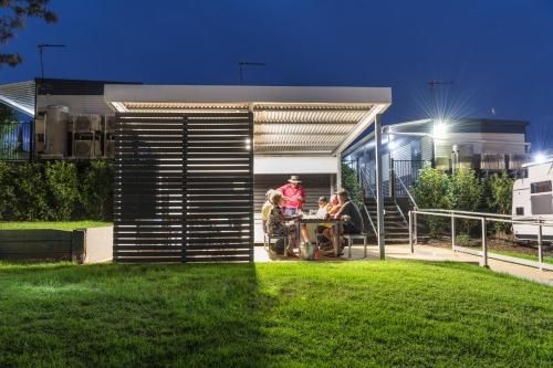 Jolly Swagman Acccommodation Park1