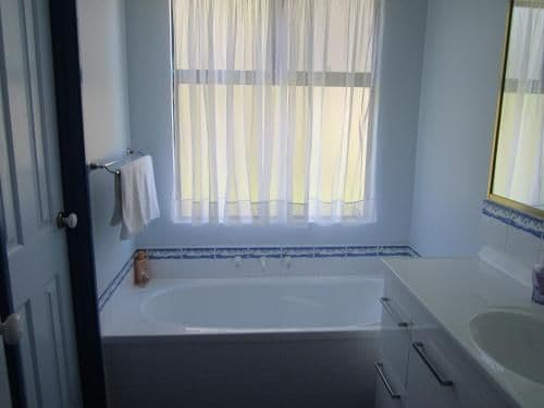 Valencia - Two-Bedroom Cottage