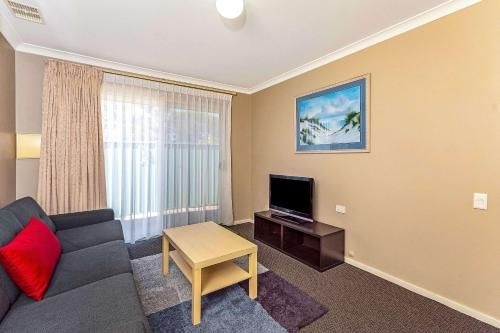 Quality Apartments Banksia Gardens4
