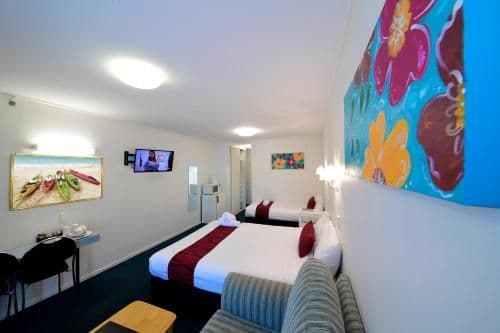 Queen and Single Room