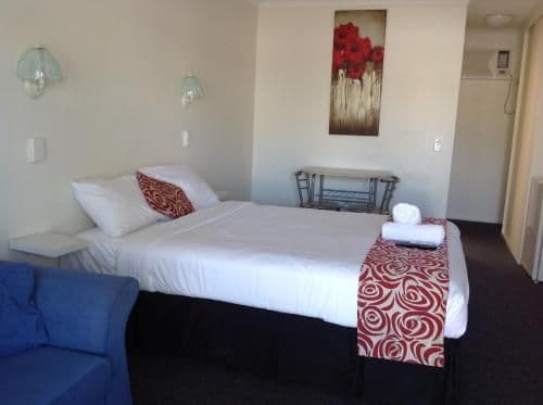 Standard Queen Room