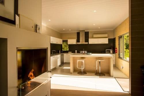 Willow - Luxury Two-Bedroom Villa with Hot Tub