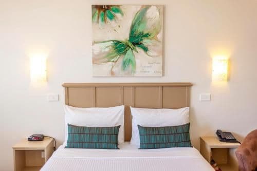 New Deluxe Queen Room
