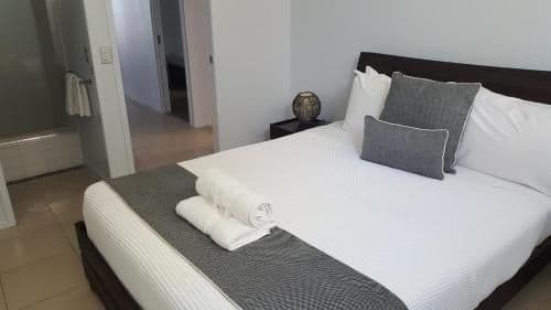 Three-Bedroom Apartment with Rooftop Deck, Ocean View and Hot Tub