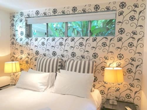 Deluxe Two-Bedroom Apartment with Roof Deck, Ocean View and Hot Tub