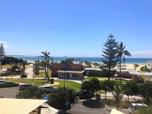 Three-Bedroom Apartment with Rooftop Deck, Ocean View and Hot Tub