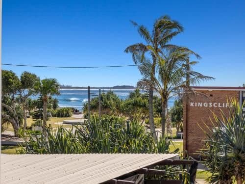 3 Bedroom Boutique Ocean Front Apartment