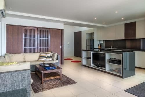 Three-Bedroom Apartment with Rooftop Deck, Ocean View and Hot Tub