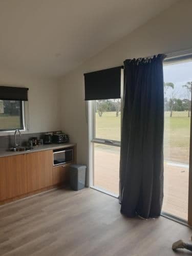Deluxe Queen Suite