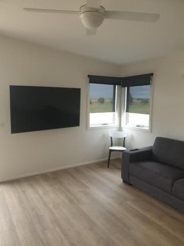 Deluxe Queen Suite