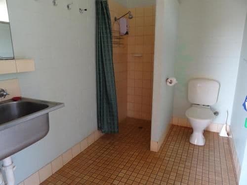 Cabin with Outdoor Private Bathroom