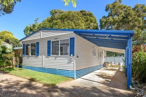 Flynns Beach Caravan Park1