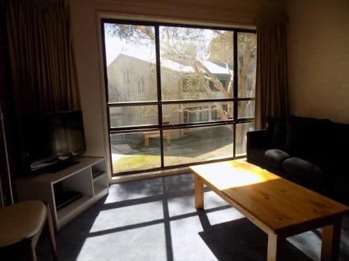 Kirwan Two-Bedroom Apartment 27