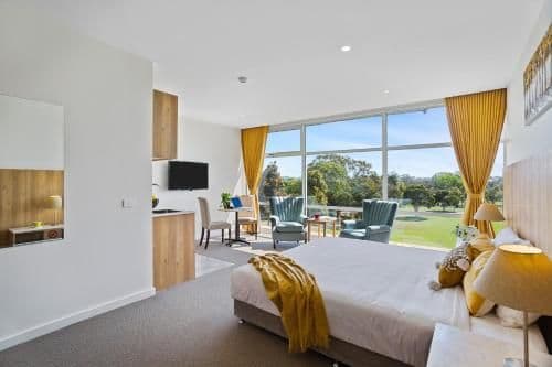 Suite with Spa Bath