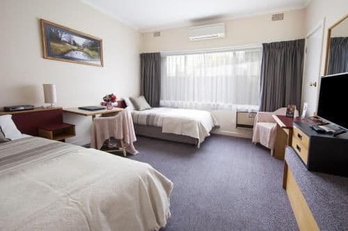 Standard Twin Room