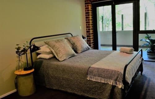 Luxury Three-Bedroom Apartment - Butter Factory Warehouse #6