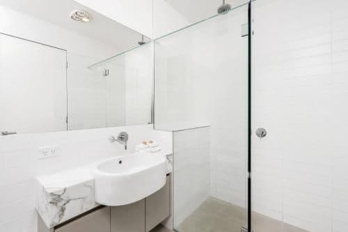 Three-Bedroom Loft Apartment - Butter Factory #12