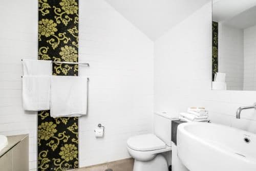 Luxury Three-Bedroom Apartment - Butter Factory Warehouse #8