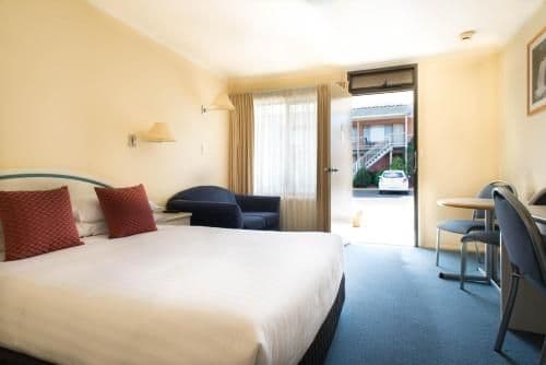 Executive Queen Room