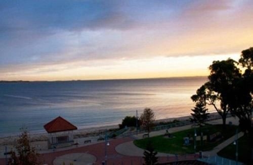 บอร์ดวอล์ก บาย เดอะ บีช (Boardwalk By The Beach)4