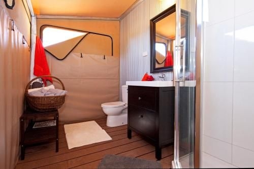 Squeakywindmill Boutique Tent B&B2