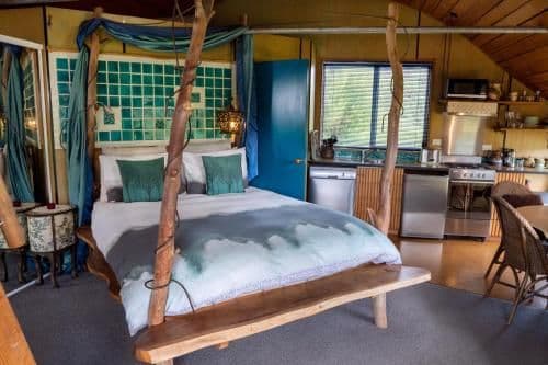 Chalet with Spa Bath
