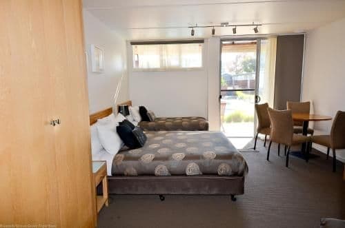 Motel Triple Room