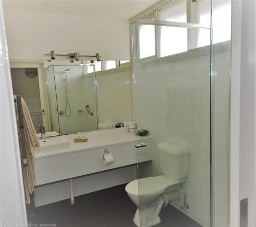 Motel Triple Room