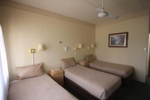 Basic Triple Room
