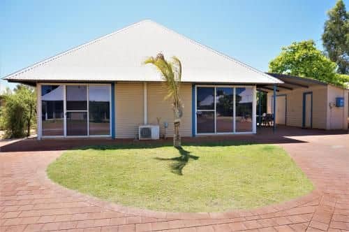 Osprey Holiday Village Unit 109 - Pleasant 3 Bedroom Holiday Villa with a Pool in the Complex Osprey Holiday Village Unit 109 - Pleasant 3 Bedroom Holiday Villa with a Pool in the Complex