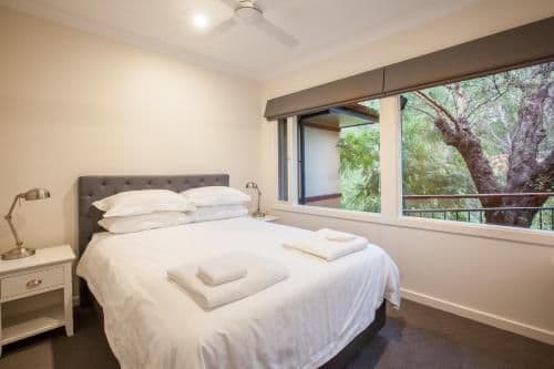 One-Bedroom Apartment with Balcony