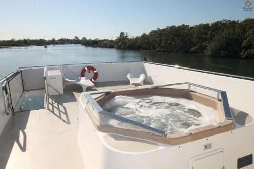 Houseboat with Hot Tub - Aegean 60