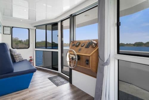 Houseboat with Hot Tub - Blue Sky