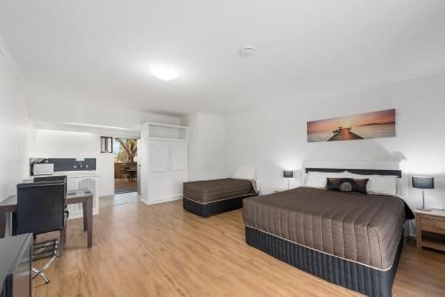 Comfort Inn & Suites Riverland4