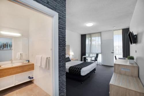 Superior Queen Room