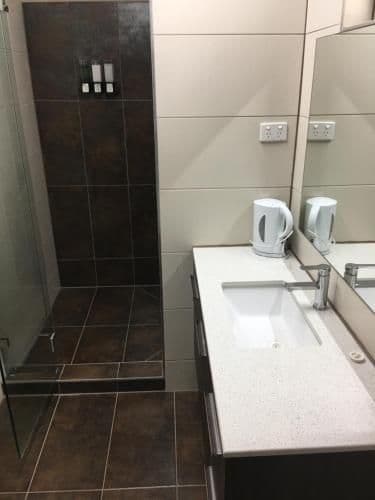 Executive Suite - No Pets