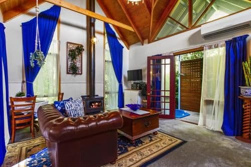 Deluxe Cottage with Hot Tub