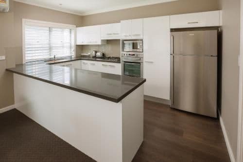 Deluxe Two-Bedroom Apartment with Two Bathrooms