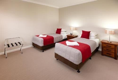 Deluxe Two-Bedroom Apartment with Two Bathrooms