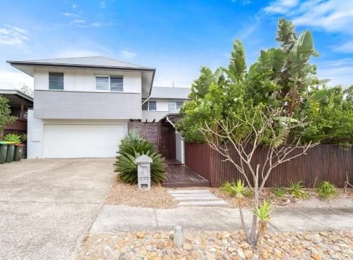 Cottonwood Beach House @ Corporate Boardies1