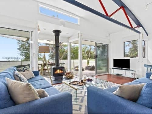 The Boathouse - comfortable beachfront home The Boathouse - comfortable beachfront home