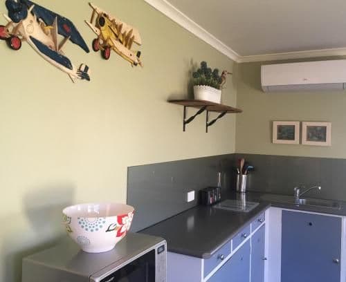 One-Bedroom Cottage with Private Hot Tub - Texada