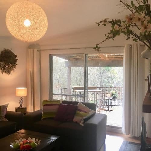 Large Three-Bedroom Cottage with Private Hot Tub - Salt Spring