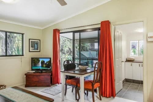 One-Bedroom Cottage
