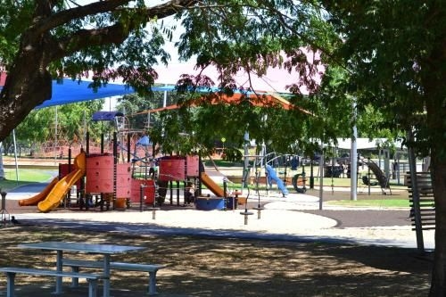 โรงแรมร็อคแฮมป์ตัน ริเวอร์ไซด์ เซ็นทรัล (Rockhampton Riverside Central)2