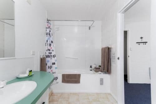 Queen Room with Private Bathroom