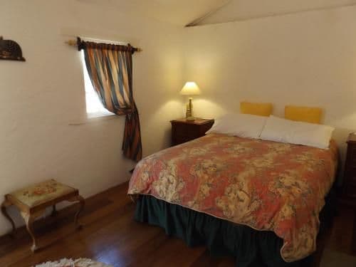 Double Room with Patio and Shared Bathroom